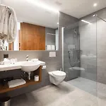One66 Hotel 3*
