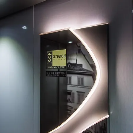 Hotel One66