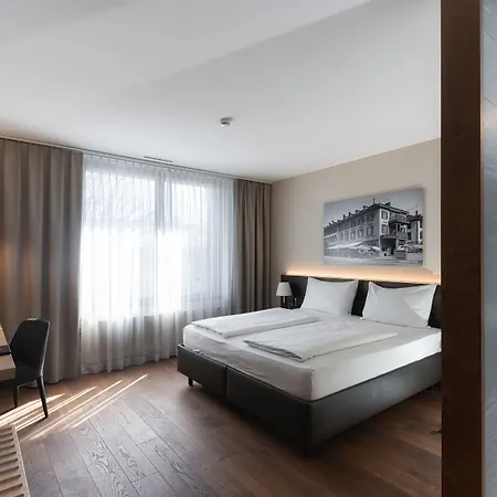 Szálloda One66